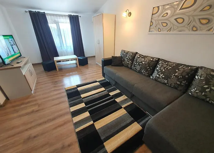 Villa Accommodation *