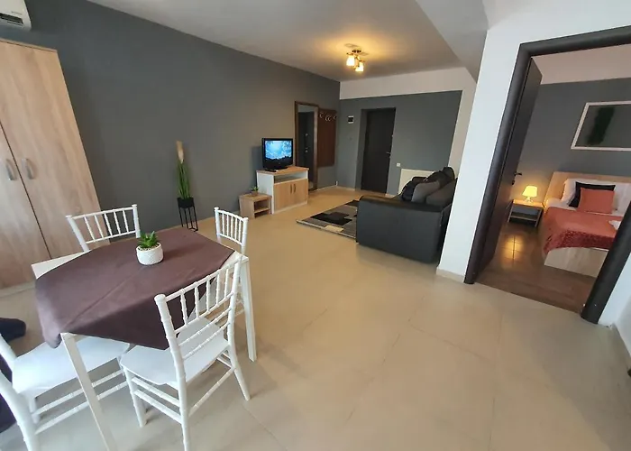 Villa Accommodation *