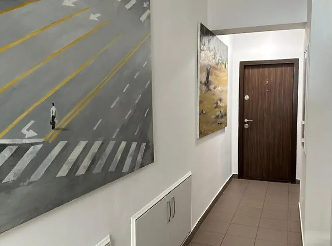 Villa Accommodation דירה *