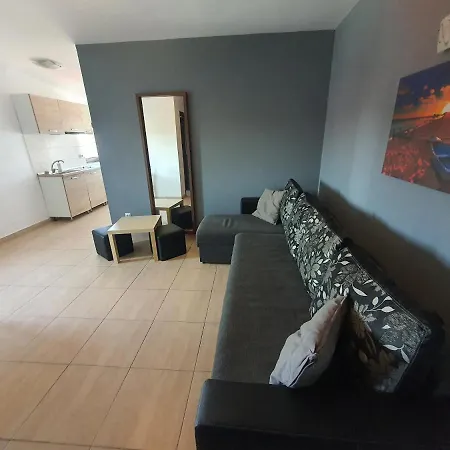 Апартаменти Villa Accommodation