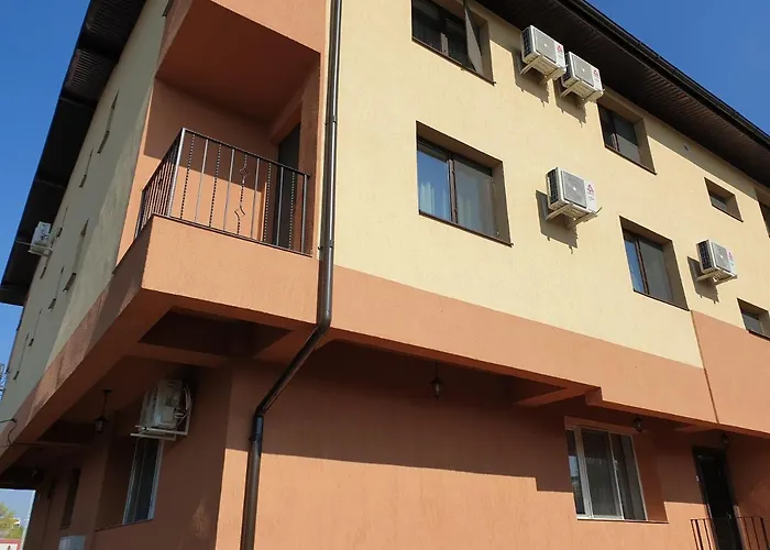 Villa Accommodation *