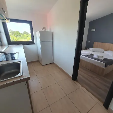 Villa Accommodation *